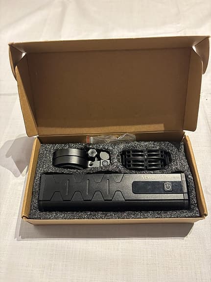 Kraftfullt uppladdningsbart cykelbelysningsset med fästen