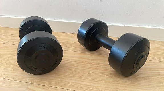 2 dumbbells