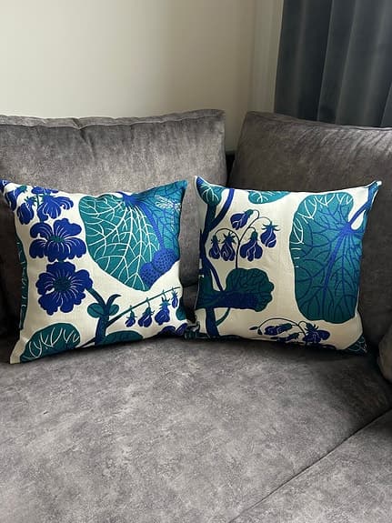 2st Kuddfodral/ Tyg Från Svenskt Tenn/ Josef Frank/ Aramal