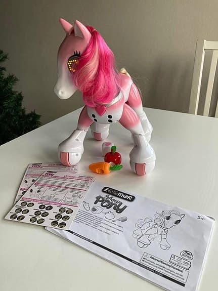 Zoomer, Interactive Show Pony.