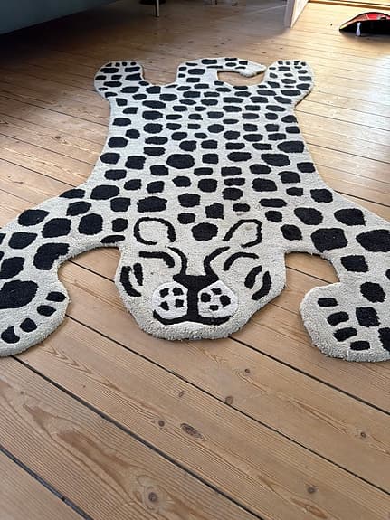Jotex matta leopardmönster svartvit till barnrum