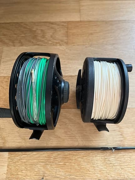 Flugfiskeset spö med två rullar