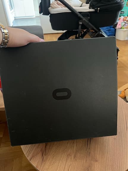 Oculus Rift VR-headset med kontroller