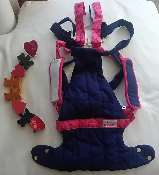 Baby Bjorn Bärsele och barnvagn leksak.