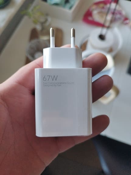 67 Watts laddar klump