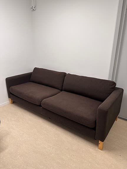 Brun Karlstad bäddsoffa med hemleverans och inbärning
