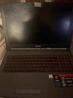 MSI gaminglaptop 15 tum svart