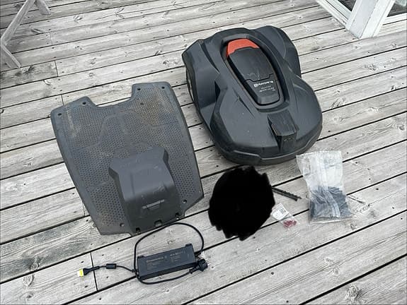 Husqvarna Automower 320 robotgräsklippare