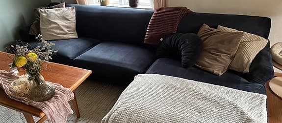 Svart sammets soffa