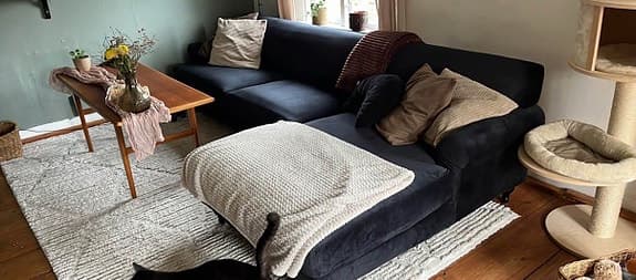Svart sammets soffa