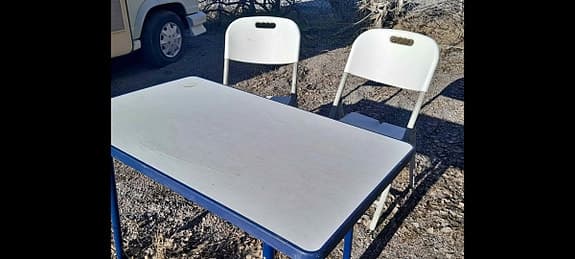 Hopfällbart bord, smidigt att ställa undan