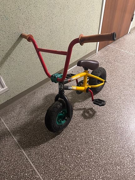 Mini bmx - KAN GÅ NER I PRIS VID SNABB AFFÄR