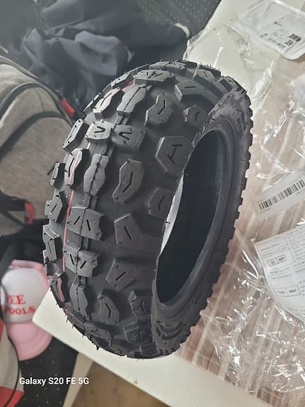 Däck , sparkcykel 10×3.0 , Kukurin G3