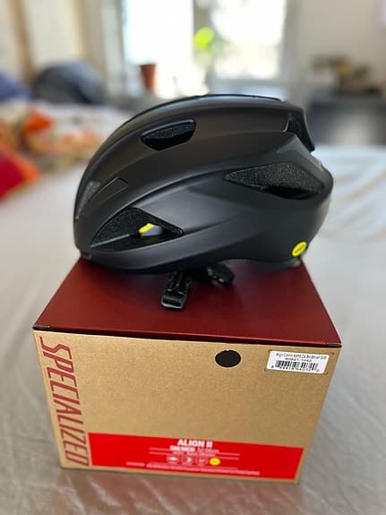 Specialized Align II cykelhjälm svart bb MIPS