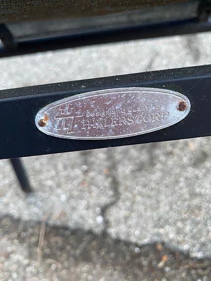 Trädgårdsstol i metall och teak – perfekt för stugan, Trädgårdsmöbler