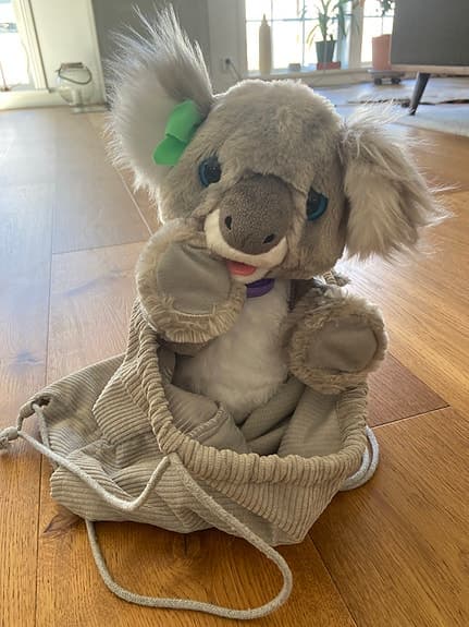 Furby interaktiv leksak med väska grå plysch