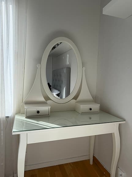 Hemnes toalettbord