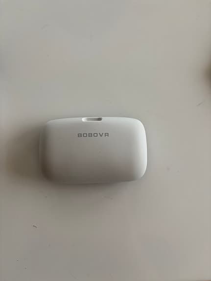 Meta quest 3s vit med Bobo batteripack