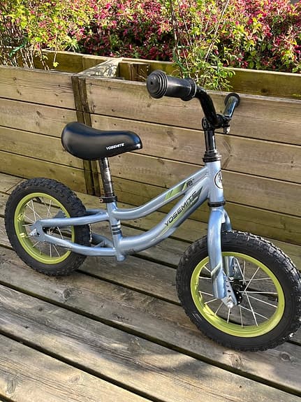 Barncykel balanscykel 10" silver