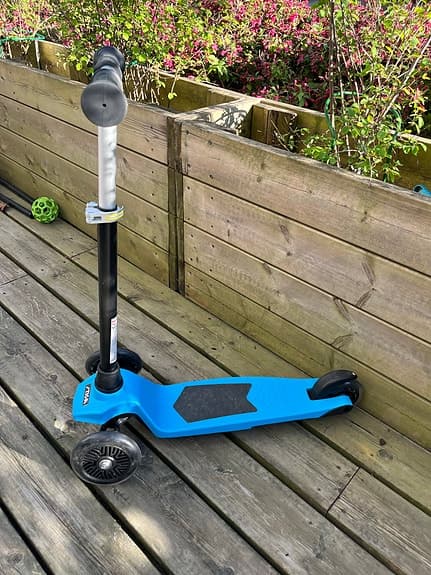 Stiga sparkcykel blå