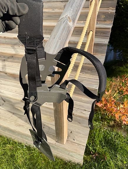 Husqvarna 336RF röjsåg med sele och klingor