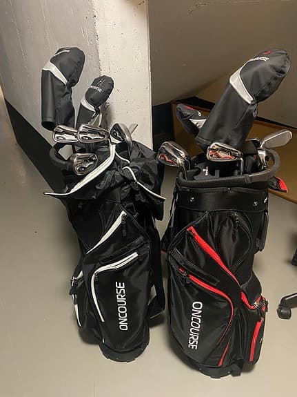 Två stycken OnCource golfset med golfbag,  dam och herr