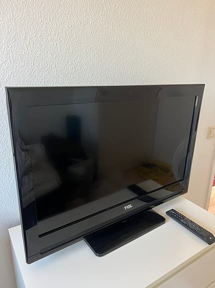 TCL 32” TV säljes – fungerar perfekt