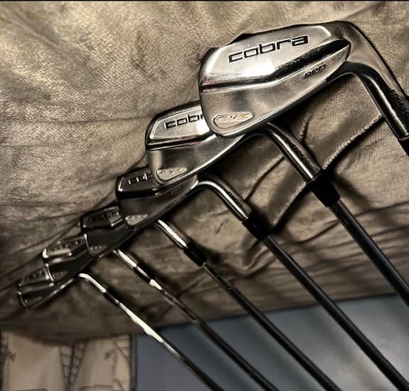 Cobra Fly-Z Pro // Järnset 4-9 // KBS Stiff-Skaft