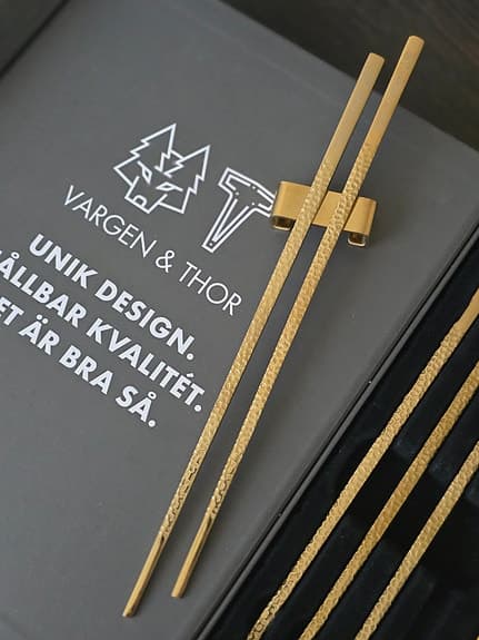 Frost Kito ätpinnar i mässing 4-pack – rostfritt stål, hamrad yta