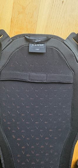 Ryggskydd strl 164 - 178 cm