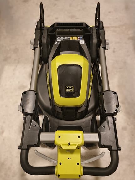 Oanvänt Ryobi RY36LM40A batteridriven gräsklippare 40cm