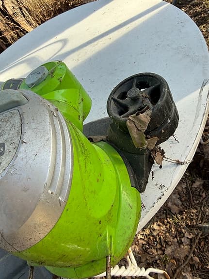 Greenworks grästrimmer 500W grön