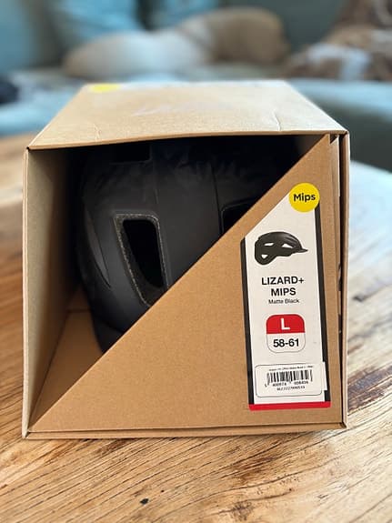 Ny Lazer Lizard+ MIPS hjälm svart stl L i kartong