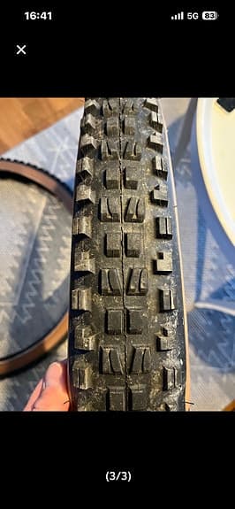 Maxxis Minion DHF cykeldäck 29x2.50WT brun/svart