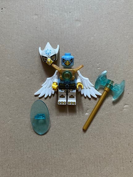 Lego Legends of Chima minifigurer med tillbehör