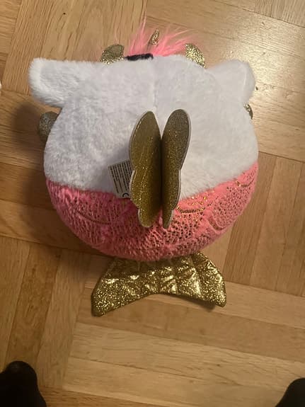 Ty gosedjur fiskfigur vit rosa med gulddetaljer