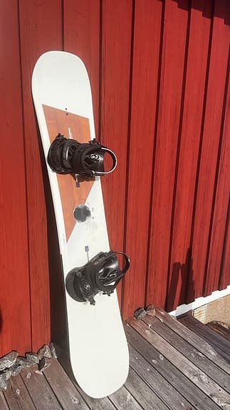 Burton snowboard med bindningar