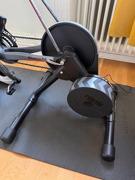 Wahoo Kickr Core cykeltrainer svart