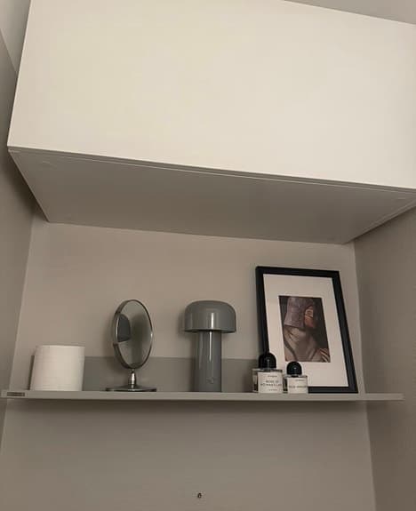Vägghylla beige/sand