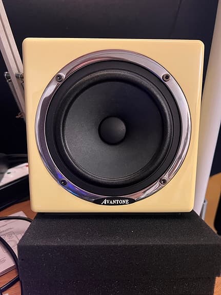 Avantone MixCubes Active Single Cream