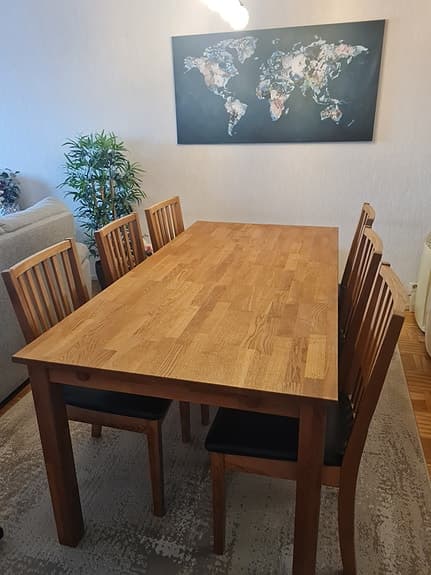 EK Matbord med 6 stolar