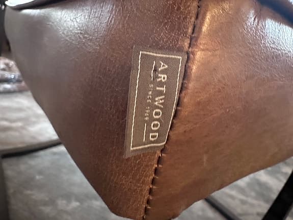 Skinnpall från Artwood