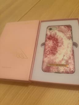 iPhone 8 64GB med Mobilskal Ideal of Sweden Rosé Quartz ingår