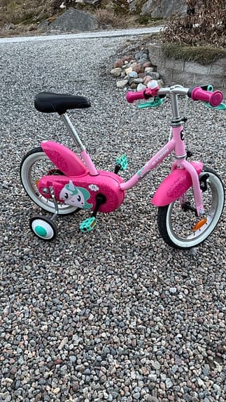 Barncykel med stödhjul