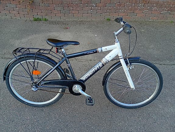 Yosemite Pojkcykel 24" 3-Växlad