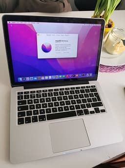 MacBook pro ratina 13-2015-Monterey