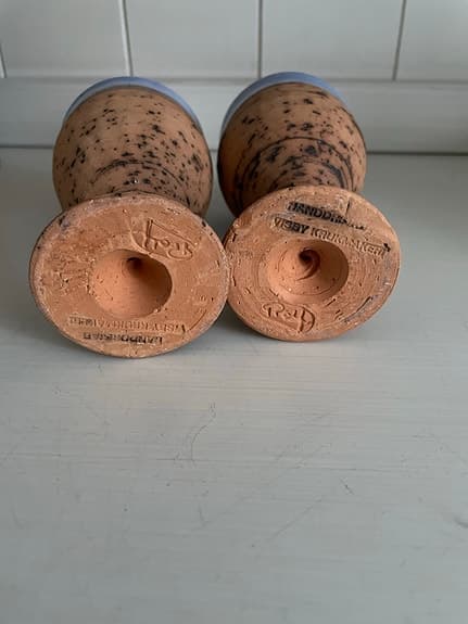 Visby Krukmakeri handdrejade keramikkalkar brun blå