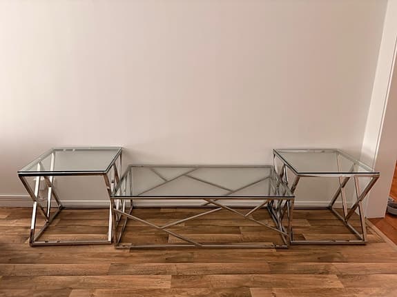 Soffbord och 2 sidobord i glas och metall – modernt set