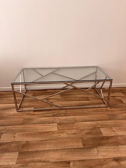 Soffbord och 2 sidobord i glas och metall – modernt set