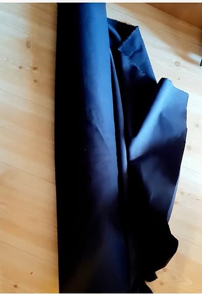 3 meter Mörkblått stabilt kvalitétstyg med en mjuk yta